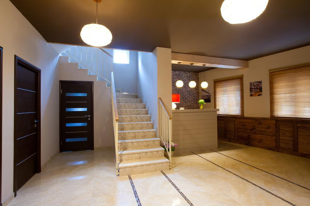 Gosti Hotel Odessa Exterior photo